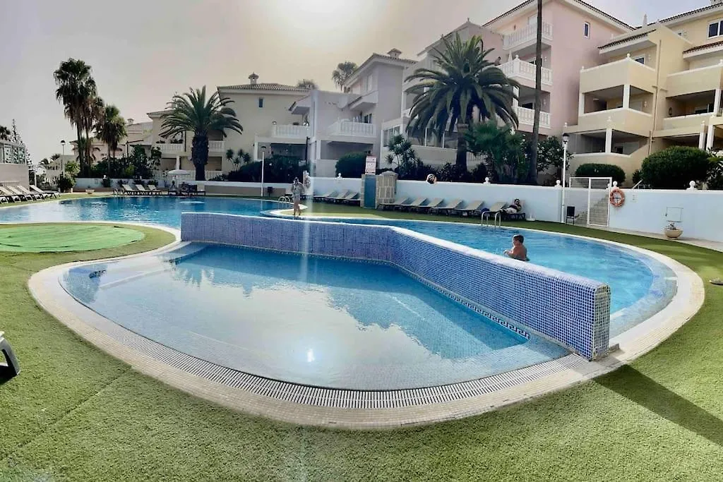 Chayofa Sunset Apartment, Wi-Fi And Swimming Pool 0*,  Spain